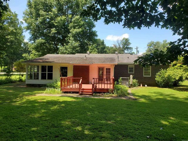 937 Homecrest Drive, Piggott, AR 72454