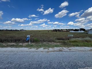 144 Turnberry, La Vernia, TX 78121