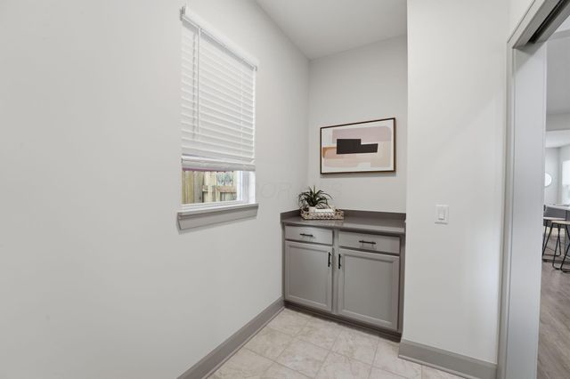93 N Princeton Avenue, Columbus, OH 43222