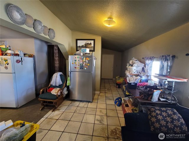 9951 & 9939 Highland Drive NE, Moses Lake, WA 98837