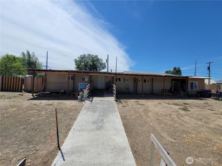 9951 & 9939 Highland Drive NE, Moses Lake, WA 98837