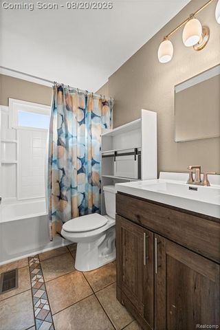 10880 Jackson Street, Belleville, MI 48111