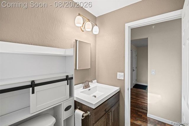 10880 Jackson Street, Belleville, MI 48111