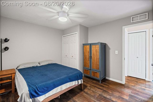 10880 Jackson Street, Belleville, MI 48111