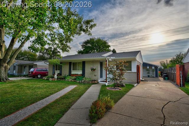 10880 Jackson Street, Belleville, MI 48111