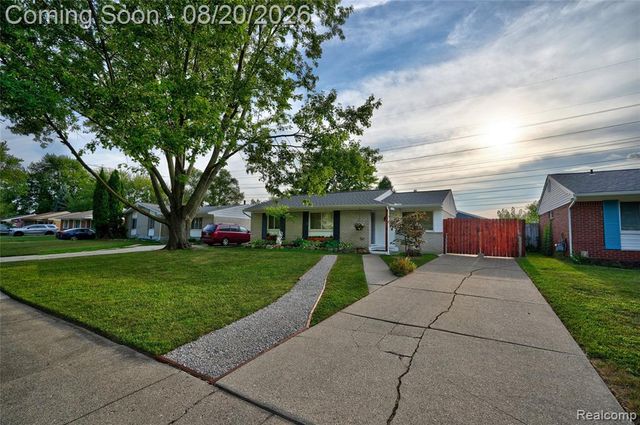 10880 Jackson Street, Belleville, MI 48111