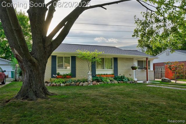 10880 Jackson Street, Belleville, MI 48111