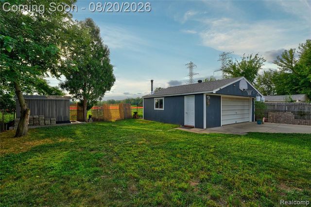 10880 Jackson Street, Belleville, MI 48111