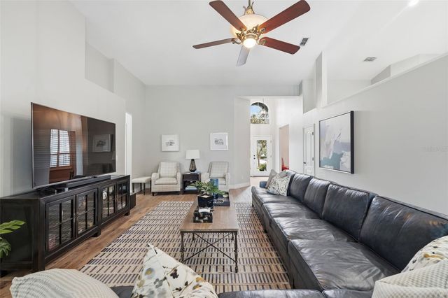 731 DIVINE CIRCLE, Orlando, FL 32828