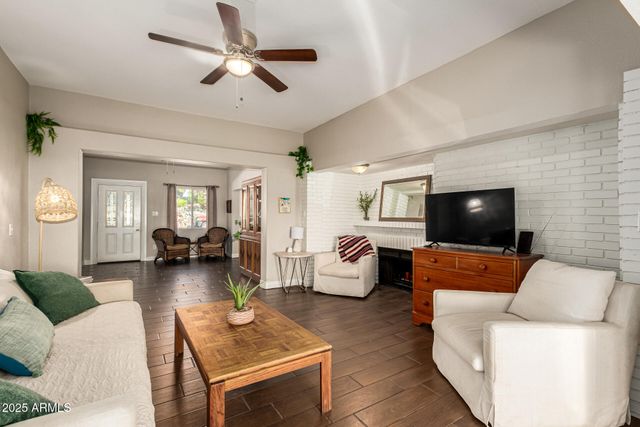 1409 E CORTEZ Street, Phoenix, AZ 85020