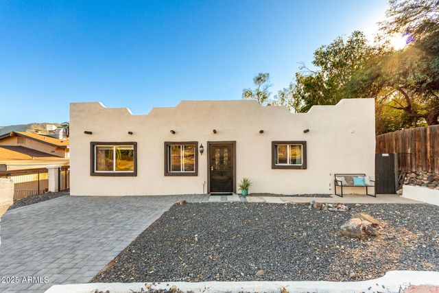 1409 E CORTEZ Street, Phoenix, AZ 85020