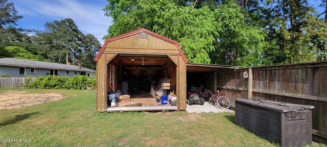 110 Landon Drive, Washington, NC 27889