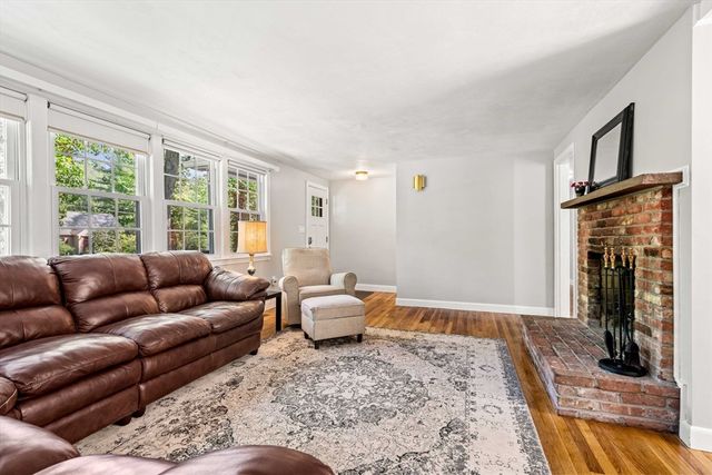 28 Ballardvale Road, Andover, MA 01810