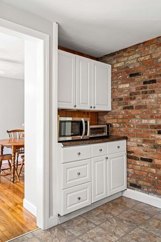 28 Ballardvale Road, Andover, MA 01810