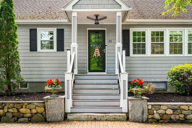 28 Ballardvale Road, Andover, MA 01810