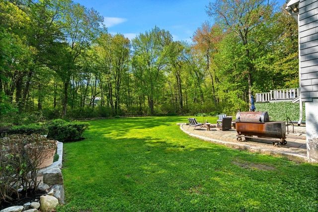 28 Ballardvale Road, Andover, MA 01810