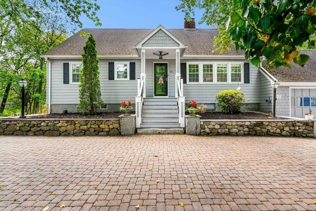 28 Ballardvale Road, Andover, MA 01810