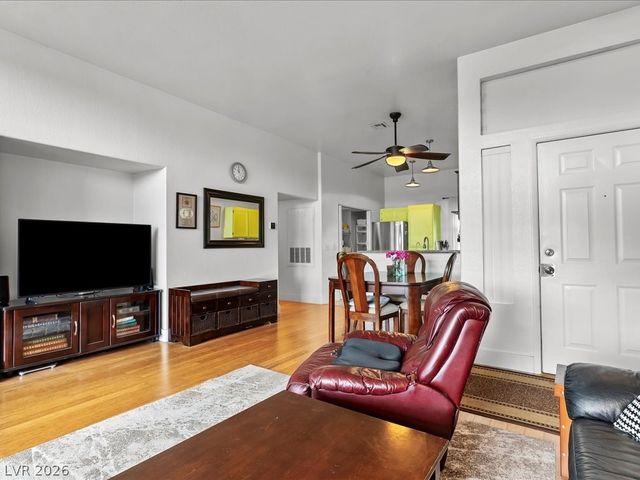 3125 North Buffalo Drive 2092, Las Vegas, NV 89128