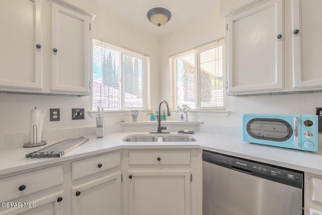 2025 RALPH JANES Place, El Paso, TX 79936