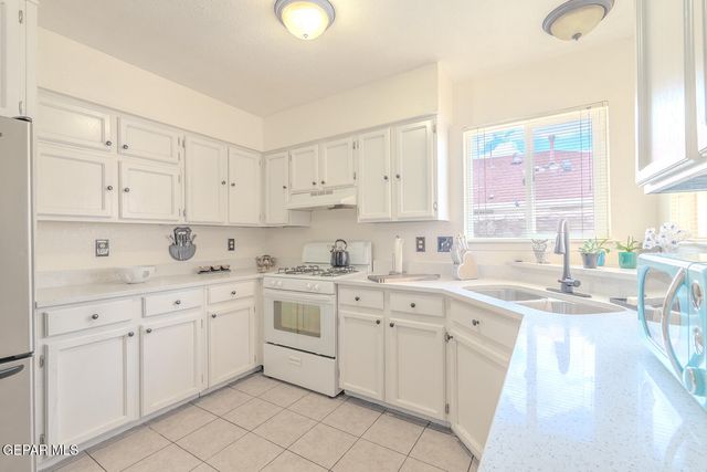 2025 RALPH JANES Place, El Paso, TX 79936