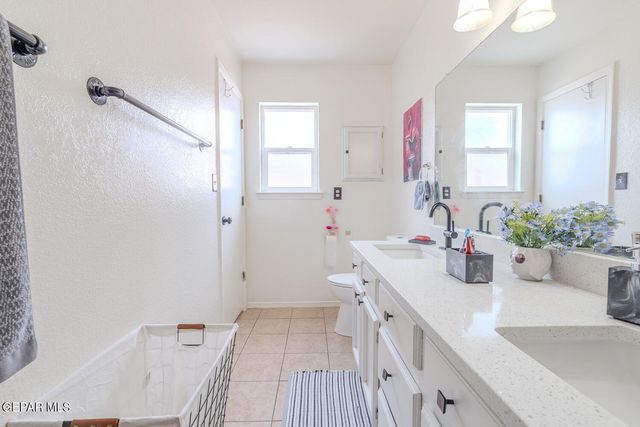 2025 RALPH JANES Place, El Paso, TX 79936