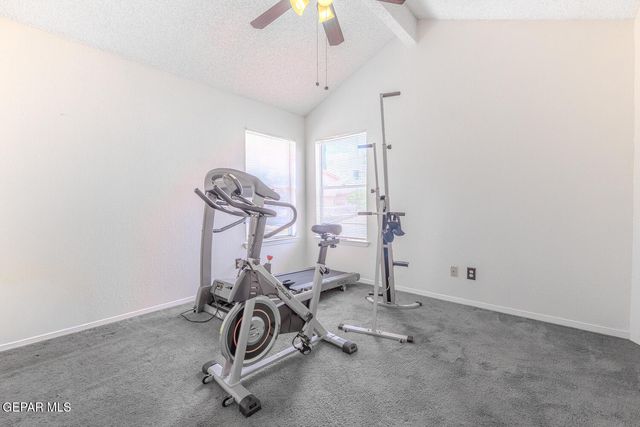 2025 RALPH JANES Place, El Paso, TX 79936