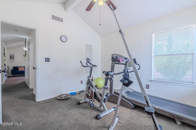2025 RALPH JANES Place, El Paso, TX 79936