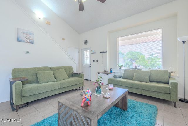 2025 RALPH JANES Place, El Paso, TX 79936