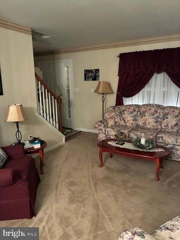 10 HARVEST DR, Ephrata, PA 17522