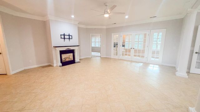 1204 Pine Valley Rd., North Myrtle Beach, SC 29582