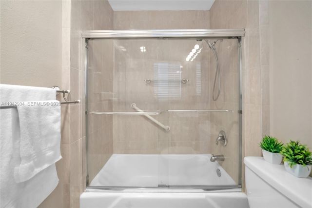 2400 S Ocean Dr 302, Hollywood, FL 33019