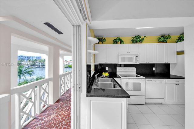 2400 S Ocean Dr 302, Hollywood, FL 33019