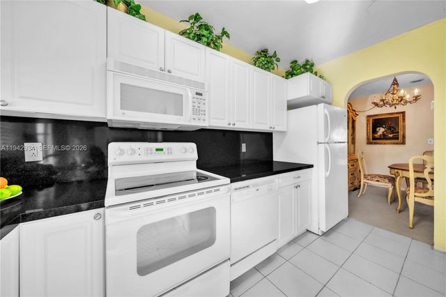 2400 S Ocean Dr 302, Hollywood, FL 33019