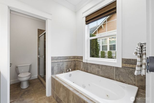 7276 Rosemount Circle, Tacoma, WA 98465