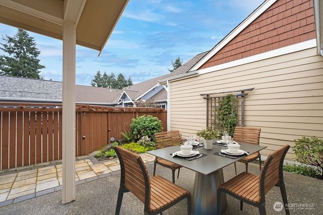 7276 Rosemount Circle, Tacoma, WA 98465