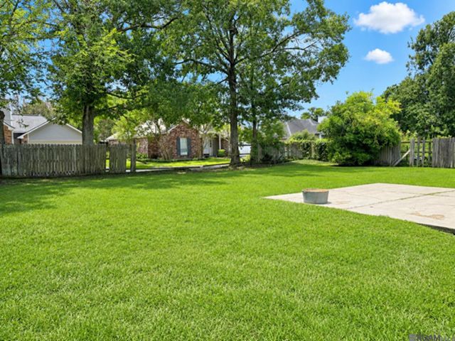 12818 Stutgart Ave, Baton Rouge, LA 70816