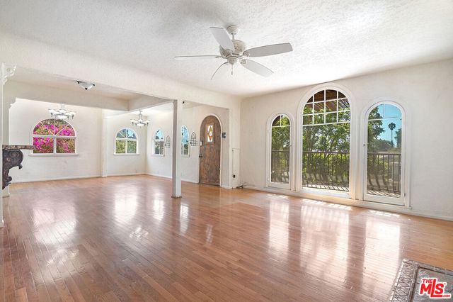 6133 Glen Tower Street, Los Angeles, CA 90068