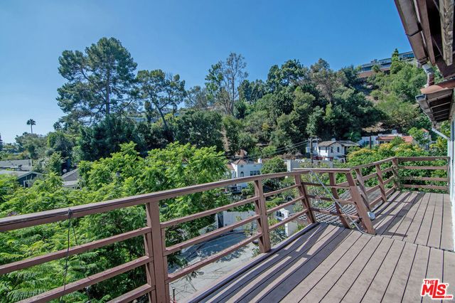6133 Glen Tower Street, Los Angeles, CA 90068