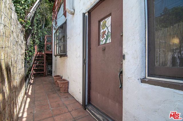 6133 Glen Tower Street, Los Angeles, CA 90068