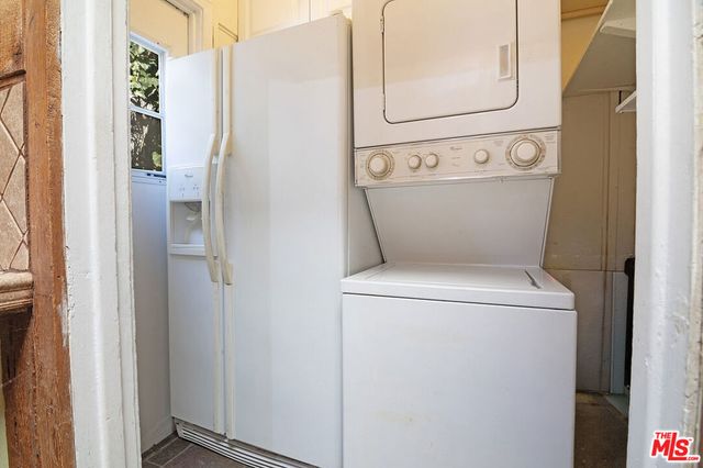 6133 Glen Tower Street, Los Angeles, CA 90068