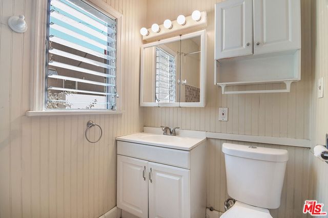 6133 Glen Tower Street, Los Angeles, CA 90068