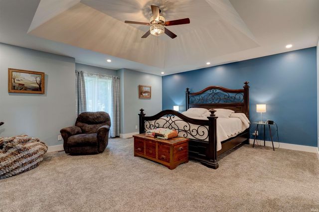 707 W Shepherds Lane, Santa Claus, IN 47579