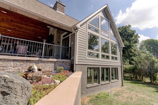 707 W Shepherds Lane, Santa Claus, IN 47579