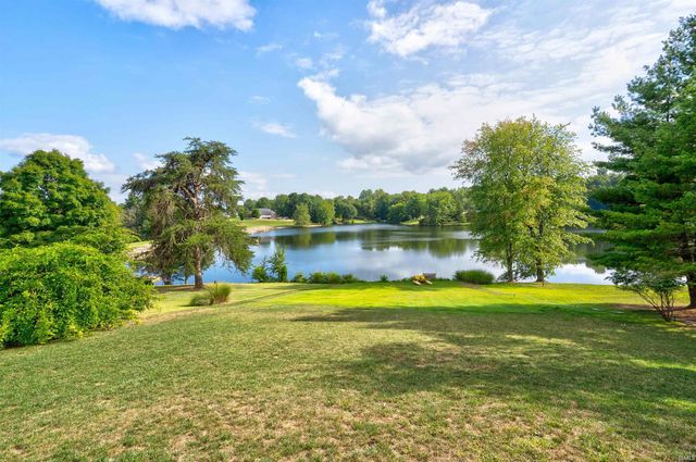 707 W Shepherds Lane, Santa Claus, IN 47579