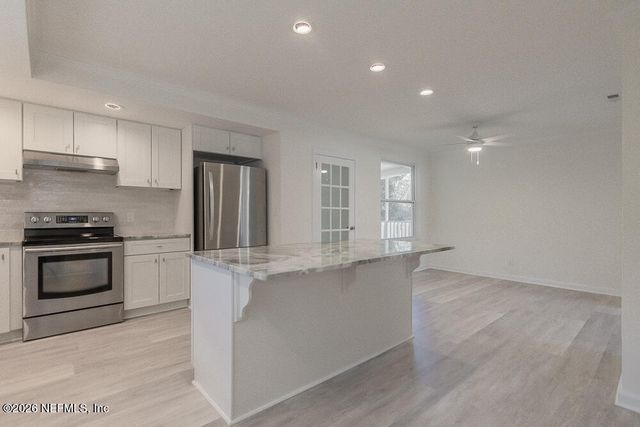 2754 RAINBOW Road, Jacksonville, FL 32217