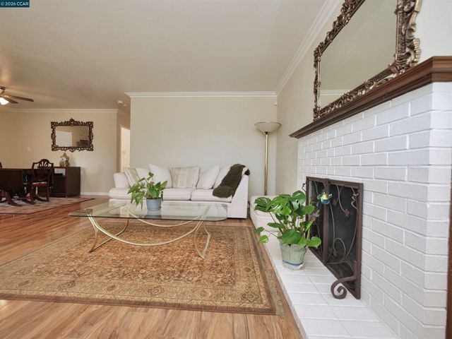 2979 Gilma Dr, Richmond, CA 94806