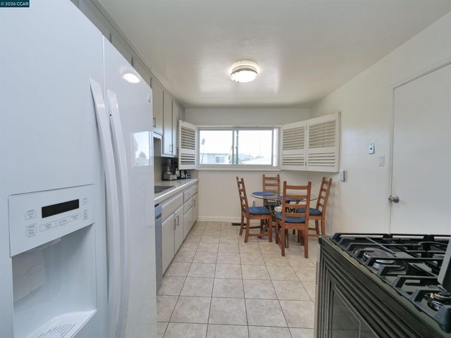 2979 Gilma Dr, Richmond, CA 94806