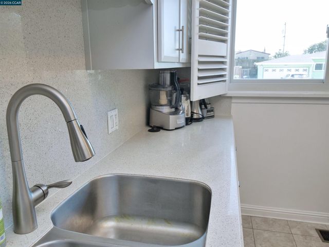 2979 Gilma Dr, Richmond, CA 94806