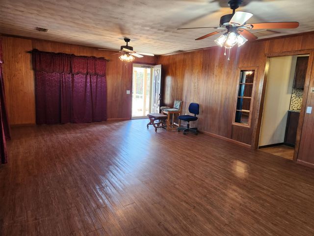 2830 FM1490, Littlefield, TX 79339