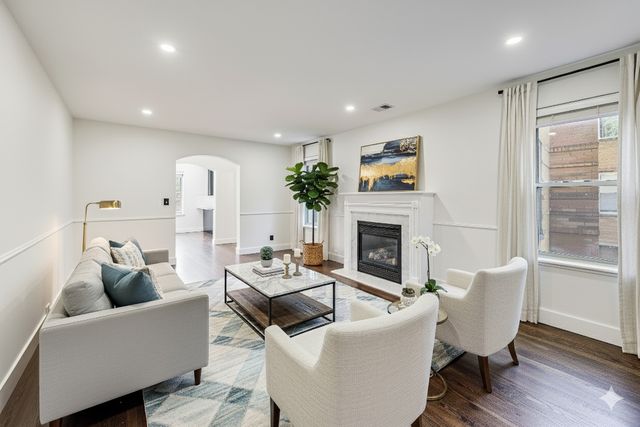 4947 N WOLCOTT Avenue 1B, Chicago, IL 60640